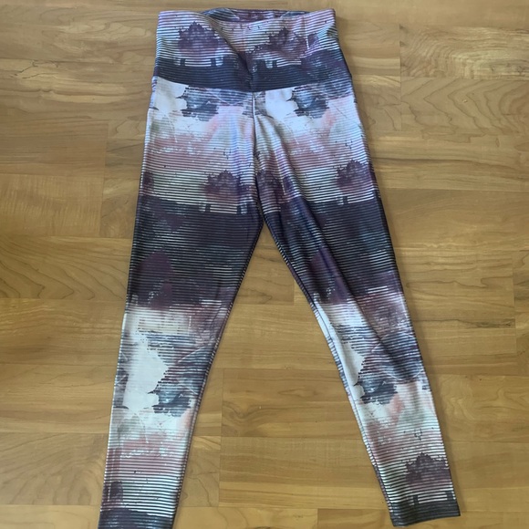 Purple Patterned Tights: Onzie - Picture 4 of 13